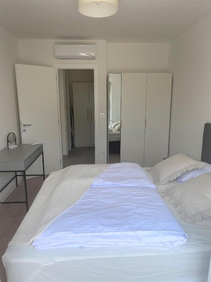 Soltysovka Apartments Rogoznica  Buitenkant foto